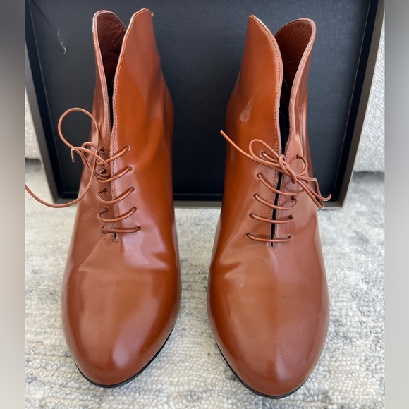 Gucci Leather Ankle Lace-Up Boots, size 38 1/2 - Picture 3 of 6